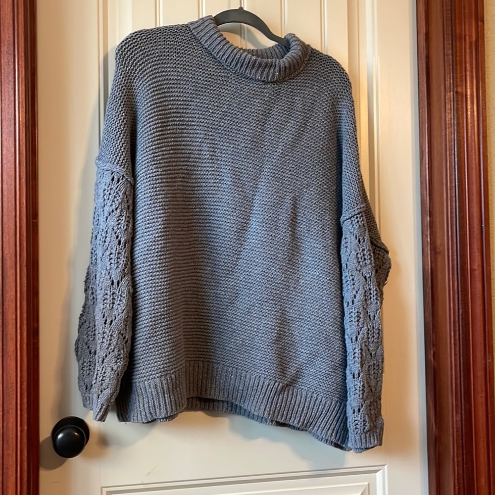 Universal Thread Turtleneck sweater